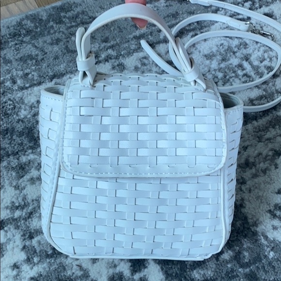 Zara White Woven Faux Leather Purse - Picture 2 of 8